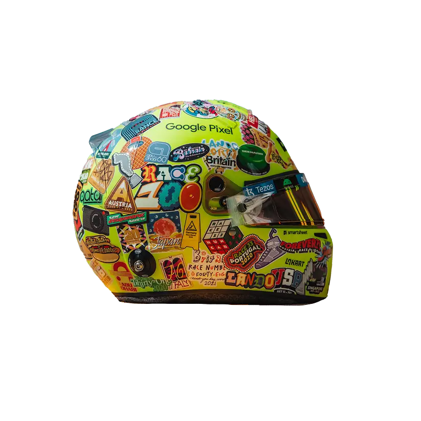 Race 100 helmet (2023)